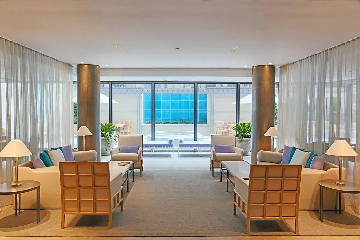 330 West 39th St Apt 2F