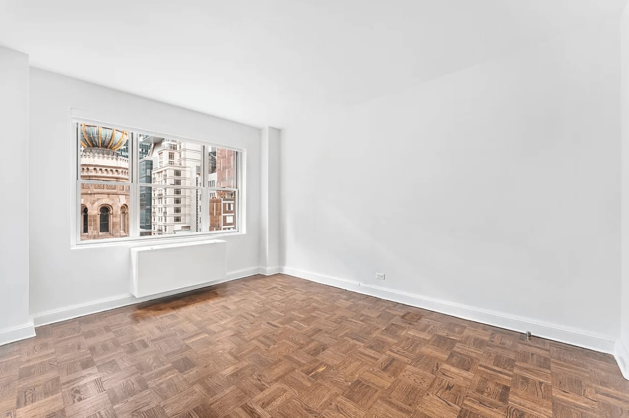 136 East 55th St Apt 7J 